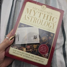 Liz Greene's Mythic Astrology by Anthea Toorchen Oracle Deck & Guidebook USED