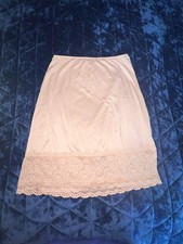 Vanity Fair Radiant Collection Lace Trim Half Slip