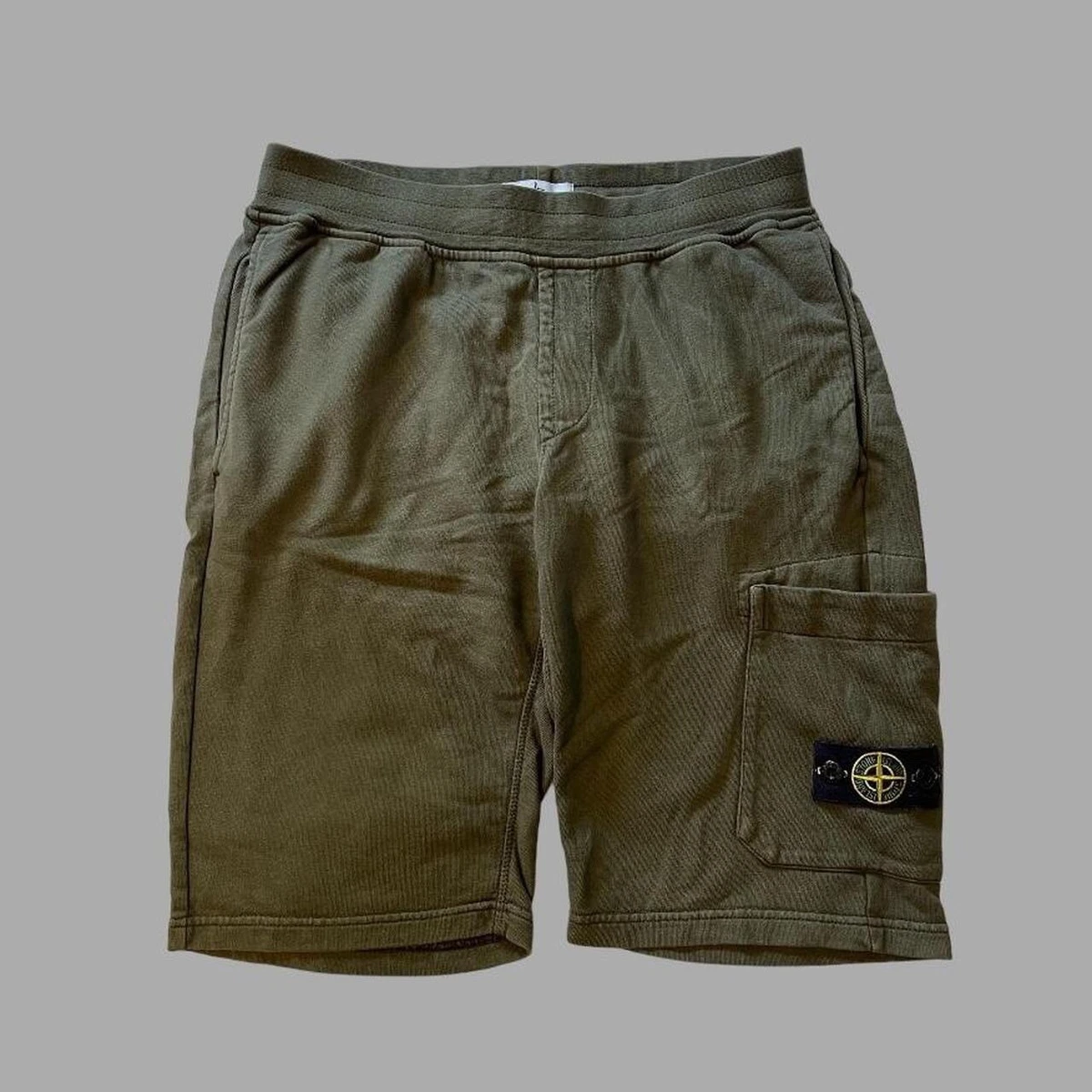 Stone island clearance khaki cargo shorts