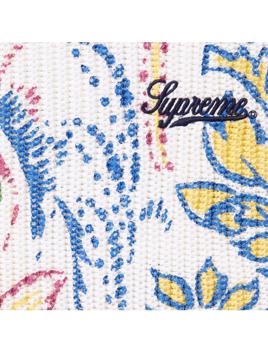 Supreme Printed Paisley Sweater - White XL Trusted Seller Supreme Printed Paisley Sweater - White XL Trusted Seller