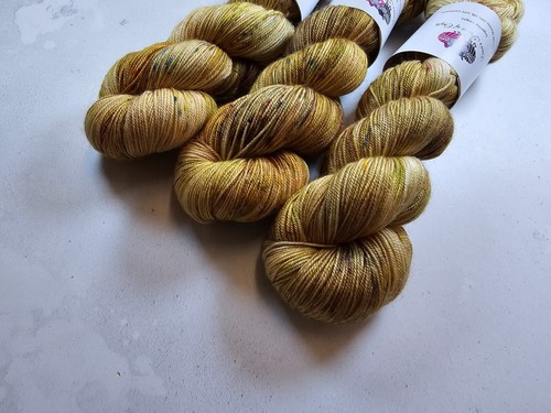Sw Merino Seide Kaschmir Garn, 4-ply, Griffweise Gewicht, 100 G, Golden Drache - Bild 4 von 6