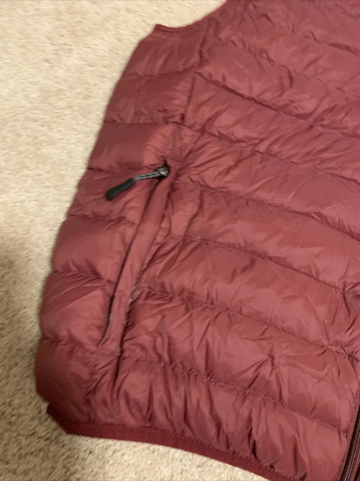 Chaleco acolchado ultraligero Saks Fifth Avenue para hombre grandes bolsillos granate empacable cremallera Foto 4 de 4