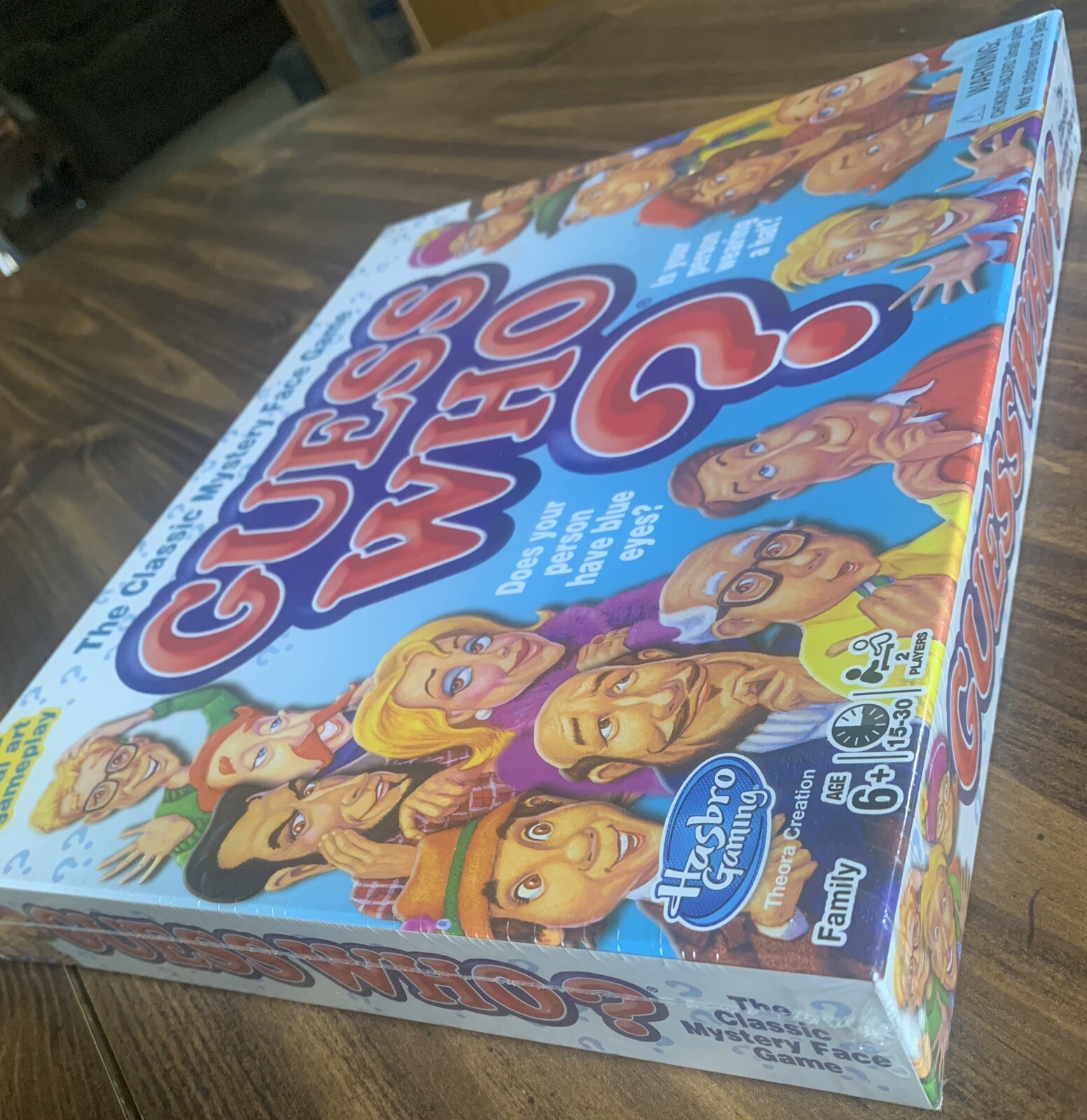 CLASSIC GUESS WHO? Mystery Face Board Game NEW FACTORY SEALED