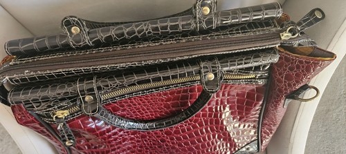 Travel Bag/Suitcase/Tote, Red Faux Leather. Crocodile Print. - Picture 4 of 10