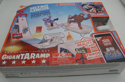 Hex Bug NITRO Circus Airbound Stunt Toys  Gigantaramp Playset NIP