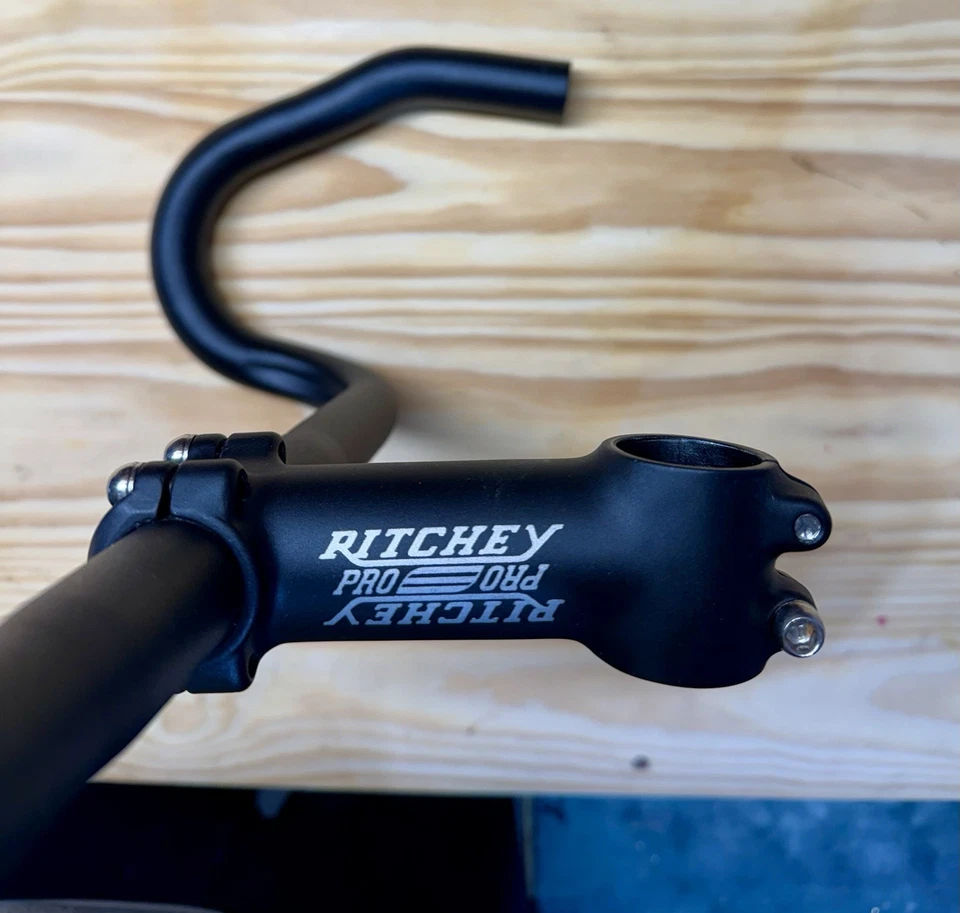 "Manillar de carretera Bontrager Ergo 42 cm (26,0 mm) + potencia Ritchey Pro 1-1/8"" - usado" Foto 3 de 4