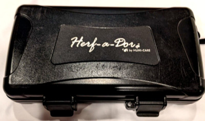HERF-A-DOR 5 CIGAR HARD SIDED TRAVEL CASE HUMIDOR