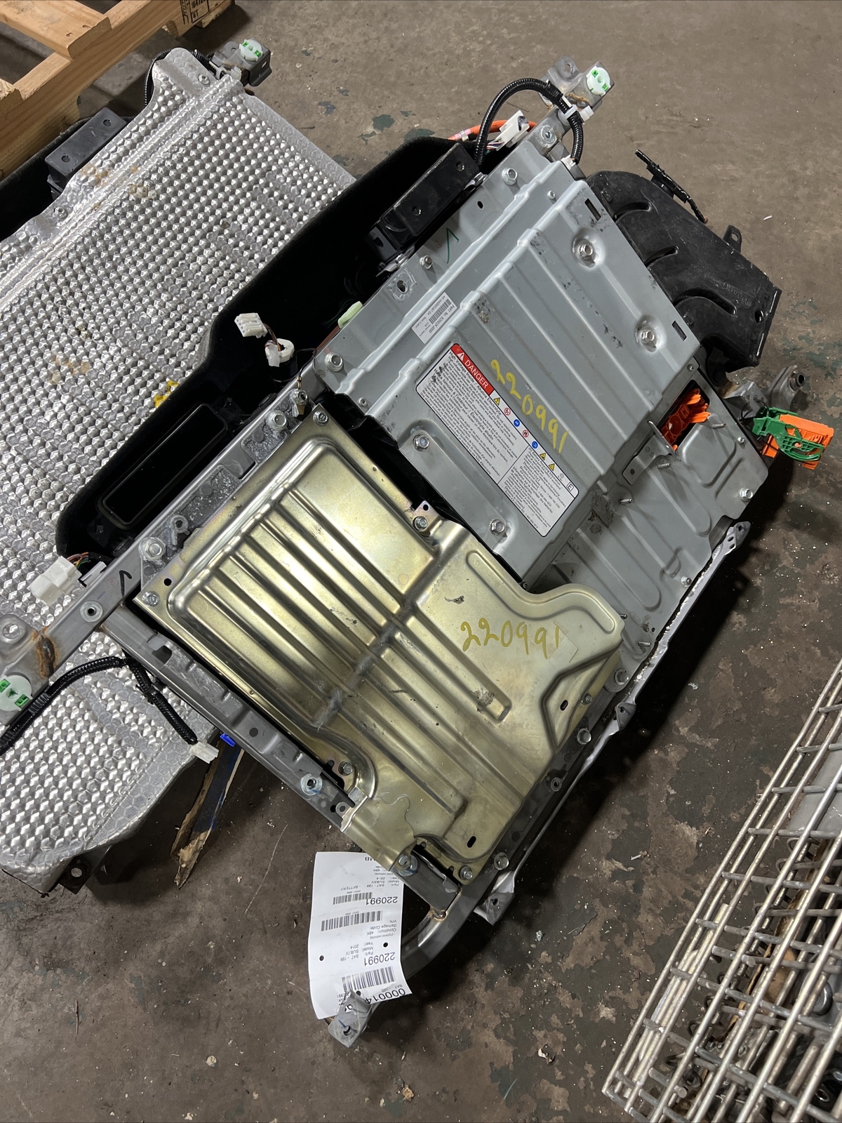 OEM 2014-16 SUBARU XV CROSS TREK HYBRID BATTERY 82000 FJ000  CORE??
