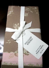 WILLIAMS SONOMA DELICATE FLORAL DINNER NAPKINS SET OF FOUR 100% COTTON NEW W/TAG