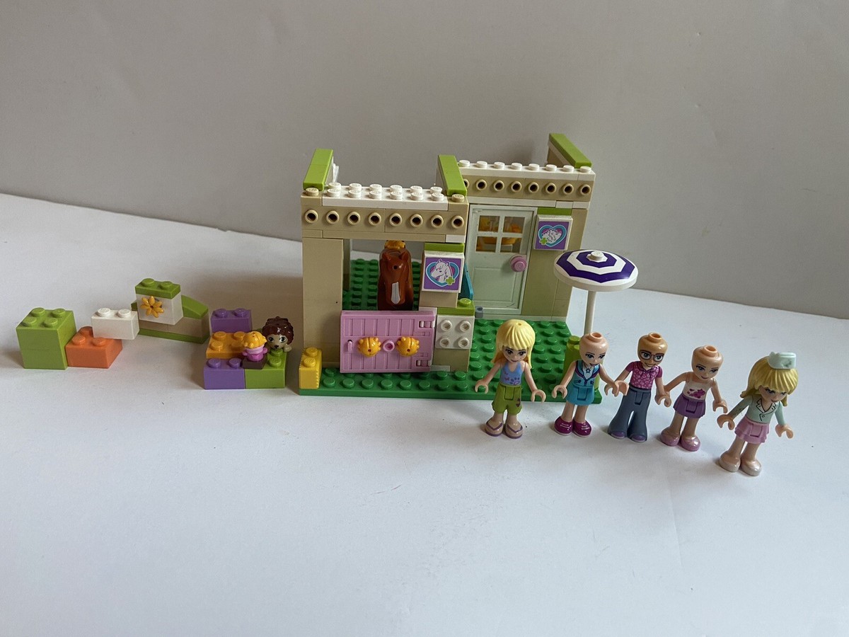 LEGO FRIENDS: Heartlake Vet Clinic (3888) 25% Complete Figures- VGC