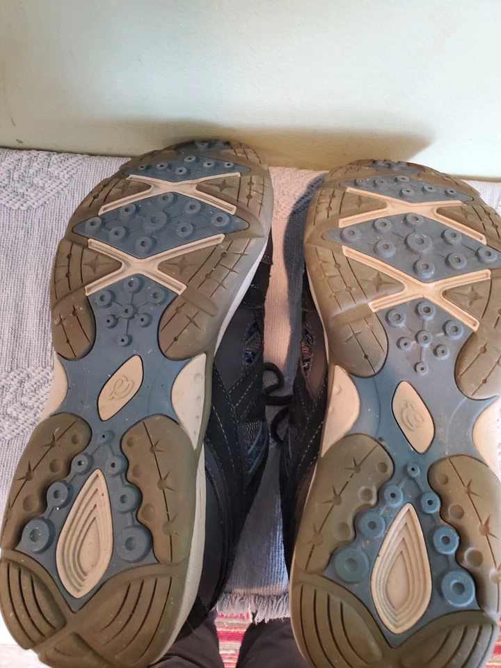 Easy Spirit Explore Map Women's Walking Shoes With Breathable Footbed Size 10 W - Image 3 of 4