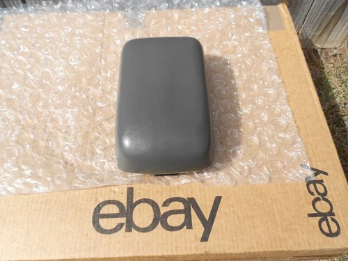 97-01 TOYOTA CAMRY ARMREST ARM REST FRONT RAISED CENTER CONSOLE LID OEM