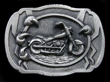 RK03104 VINTAGE 1994  MOTORCYCLE  COMMEMORATIVE PEWTER BELT BUCKLE