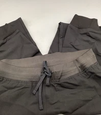 Mandala Scrubs Women Jogger Pants Size M  Black  new no tag