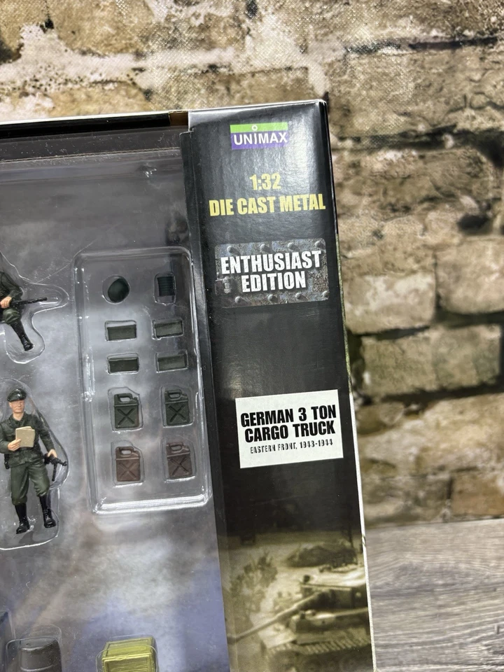 FORCES OF VALORS: GERMAN 3 Ton Cargo Truck, Eastern Front 1943 , 1:32 "81019" - Image 2 of 4