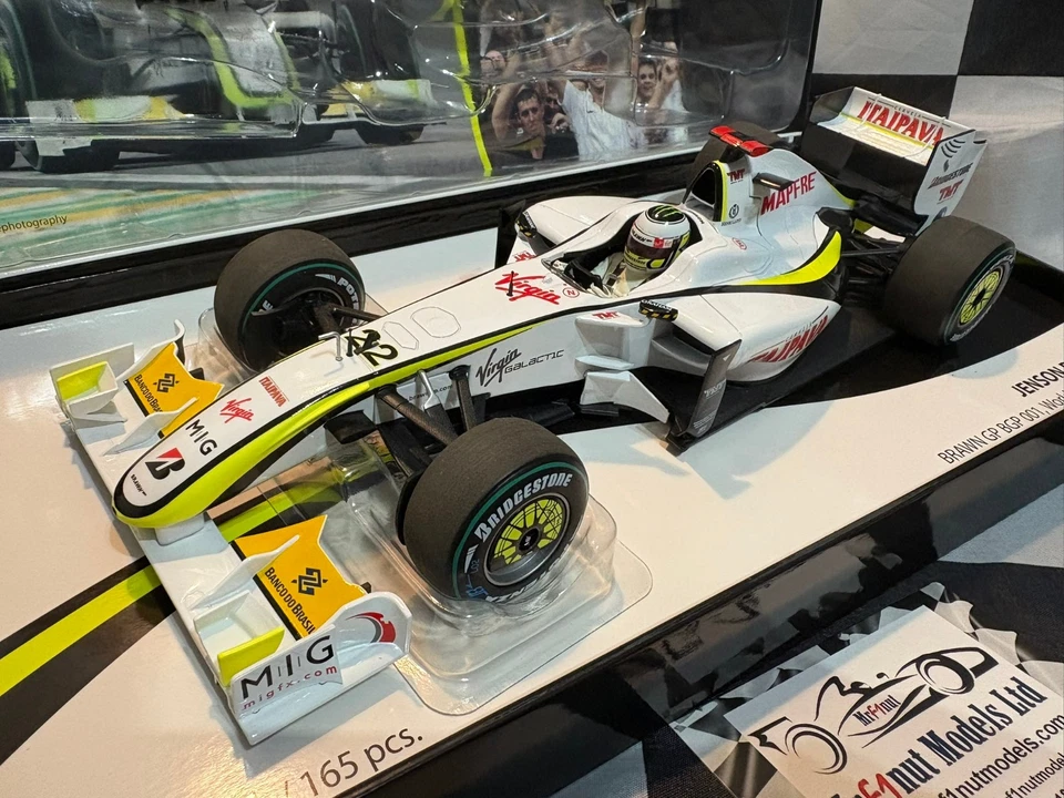 1:18 Minichamps 183090022 Jenson Button Brawn GP BGP 001 Campione del Mondo 2009 - Immagine 4 di 4