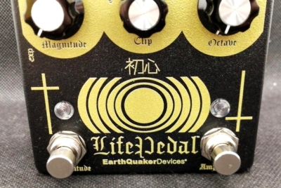 ギター EarthQuaker Devices Life Pedal v2 Sunn O))) Life Pedal Octave Distortion + Booster — EarthQuaker Devices