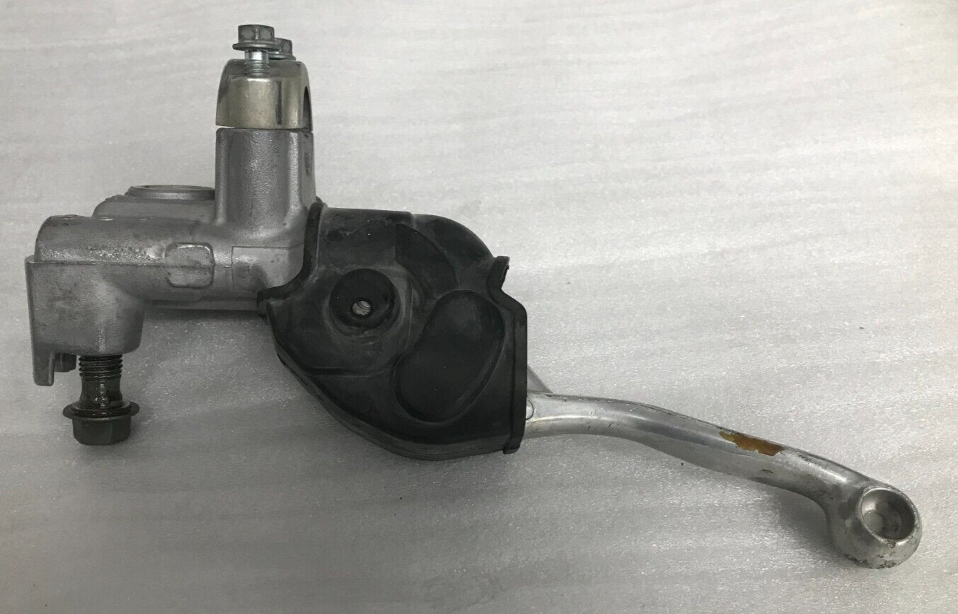 Yamaha YZ250/YZ426F  Front Brake Master Cylinder 2001 Used OE P/N 5MV-W2587-01