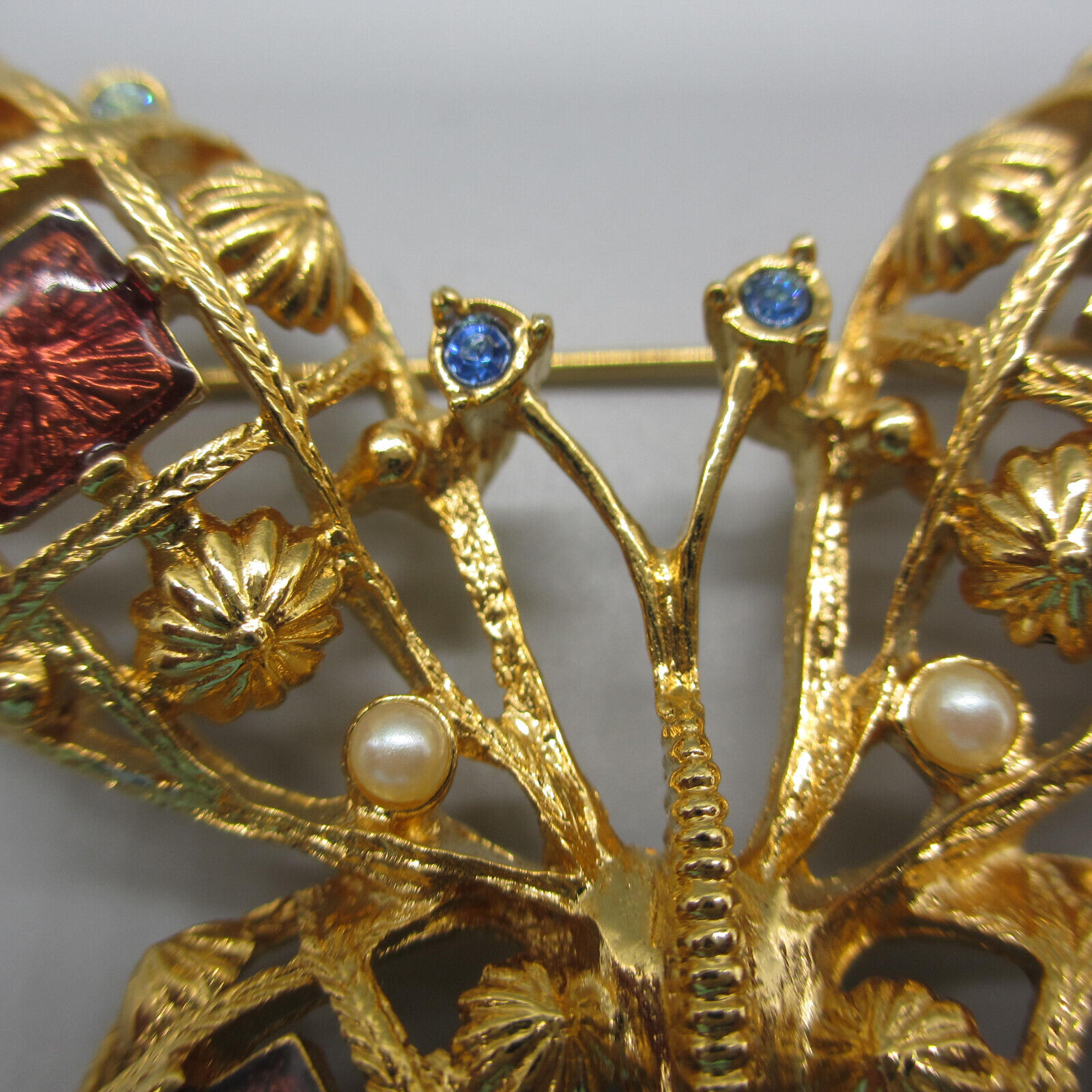 Vintage Avon Butterfly Brooch Rhinestones Faux Pearl Gold Tone 