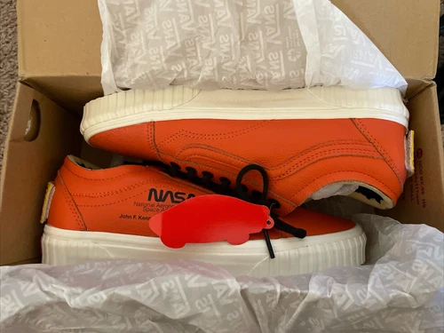 Size 8 - VANS NASA x Old Skool Space Voyager