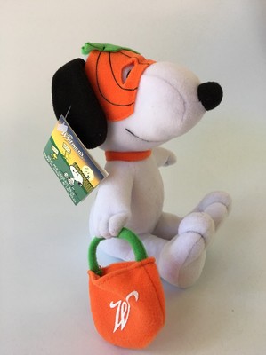 Whitman's Candies - Snoopy Plush 6'' - Halloween, Pumpkin Face Mask (Z25-21)