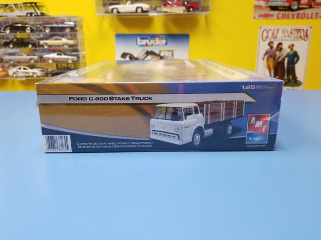 AMT Ford C-600 Stake Truck Model Kit P/n 38165 Factory 1 25th Scale for ...