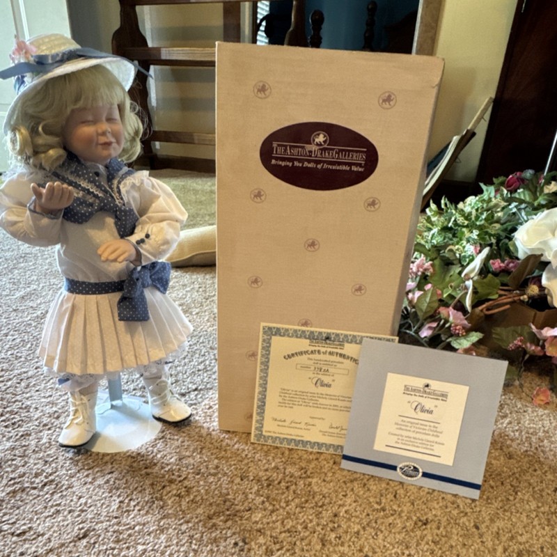 The Ashton-Drake Galleries Olivia Victorian Porcelain Doll 1997 w/ COA Box