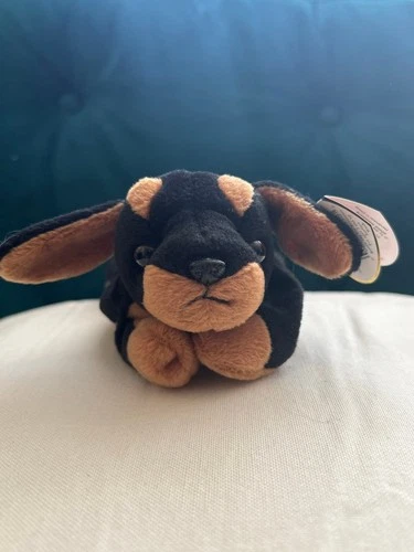 Retired Ty Beanie Babies Doby The Doberman dog 1996 - MWMT Vintage