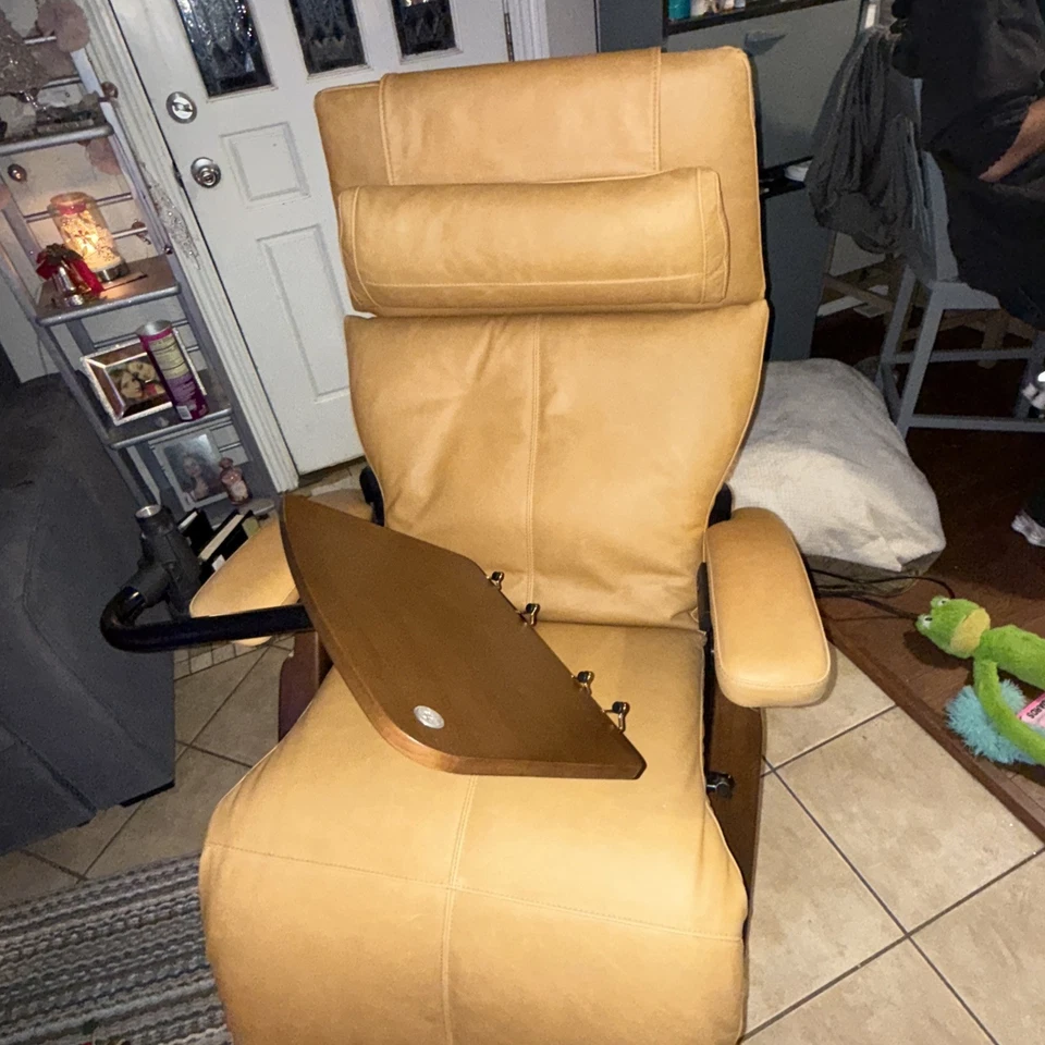 human touch 零重力椅 PC-610 — 第 3/4 张图片