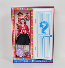 INTEGRITY TOYS POPPY PARKER LOVES MYSTERY DATE 2 DOLL GIFT SET BOWLING DATE
