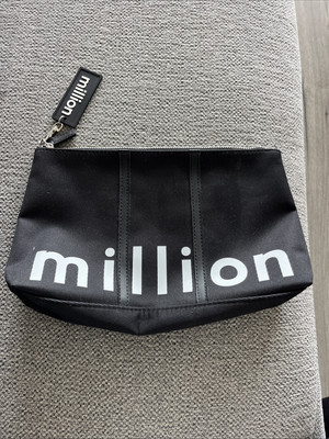 Paco Rabanne 1 Million Parfum Toiletry Pouch Shave Bag Travel Case w/Key Clip