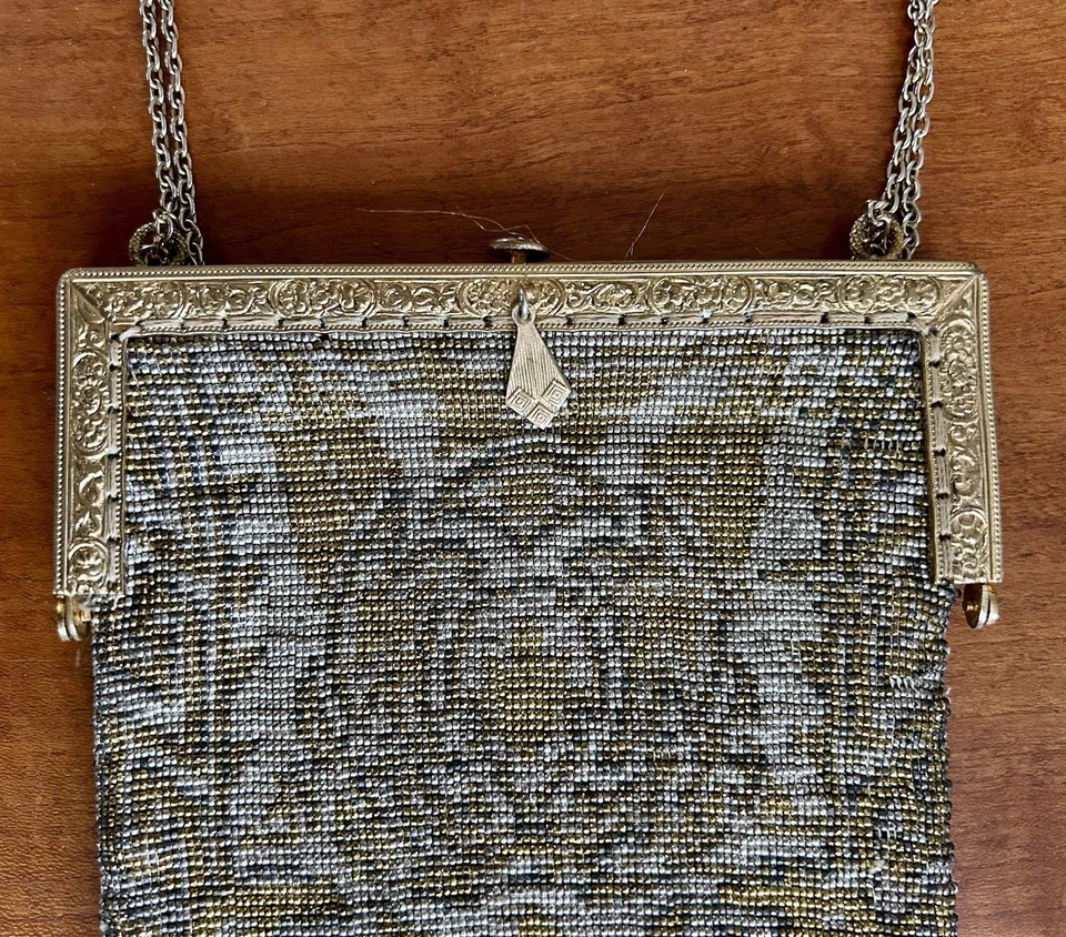 Antiguo bolso sin asas 1930 Art Deco francés corte de acero con cuentas muñeca bolso de noche Foto 2 de 4