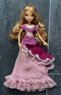 Winx Club Ballgown Flora Puppe Mattel