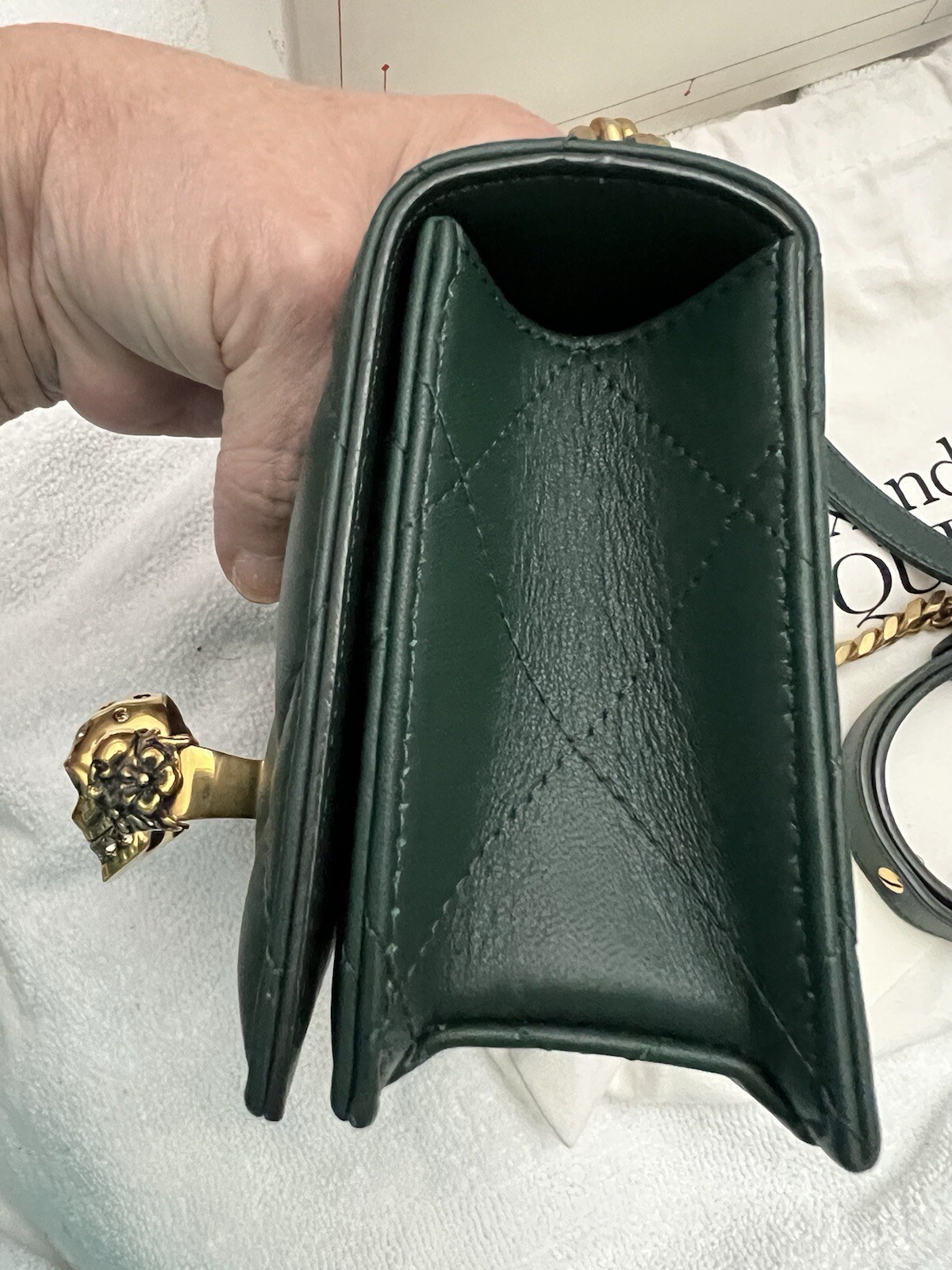 ALEXANDER MCQUEEN Lambskin Quilted Knuckle Shoulder Bag Green NWT W/ Dustcover image 6