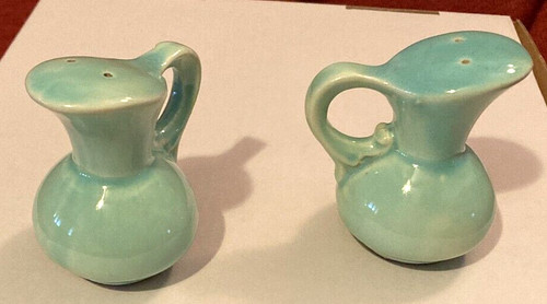VTG Celedon Green Ceramic Salt &Pepper Shakers 2.75"H-Carafe/Water Jug Shape-EUC