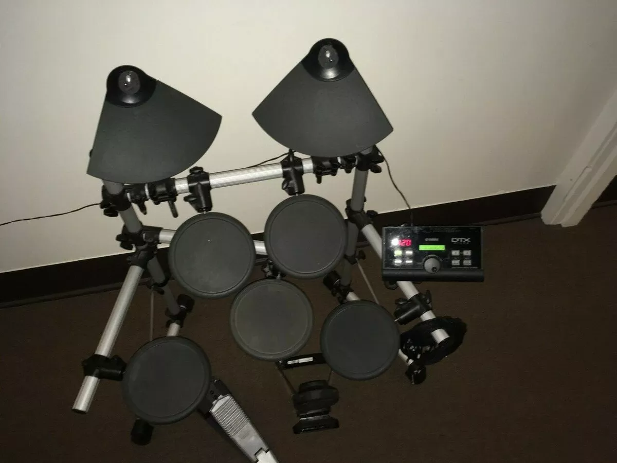 YAMAHA DTX500 ELECTRONIC DRUM KIT 65series 5PADS 2CYMBALS HiHat & Kick  pedals