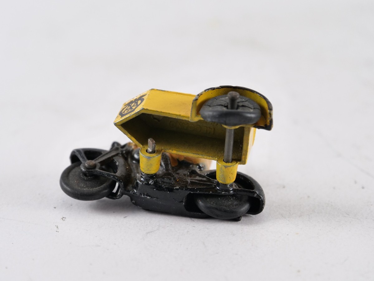 Dinky Toys GB N°44B – Moto De Police Avec Motard – Échelle 1:43 – Vintage Jaune
