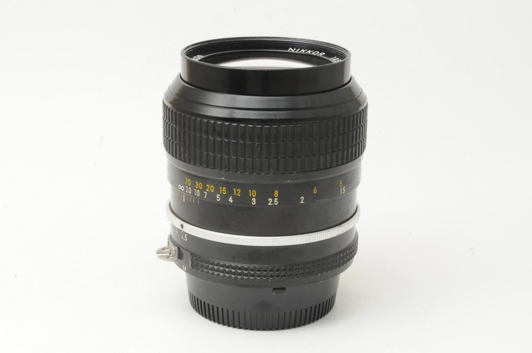 Nikon Ai Nikkor 105mm f2.5 Telephoto MF Lens F Mount From Nikon Ai Nikkor 105mm f2.5 Telephoto MF Lens F Mount From