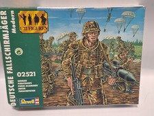Revell 02521 German Fallschirmj ger Modern 39pcs. 1:72 Figures Model Kit