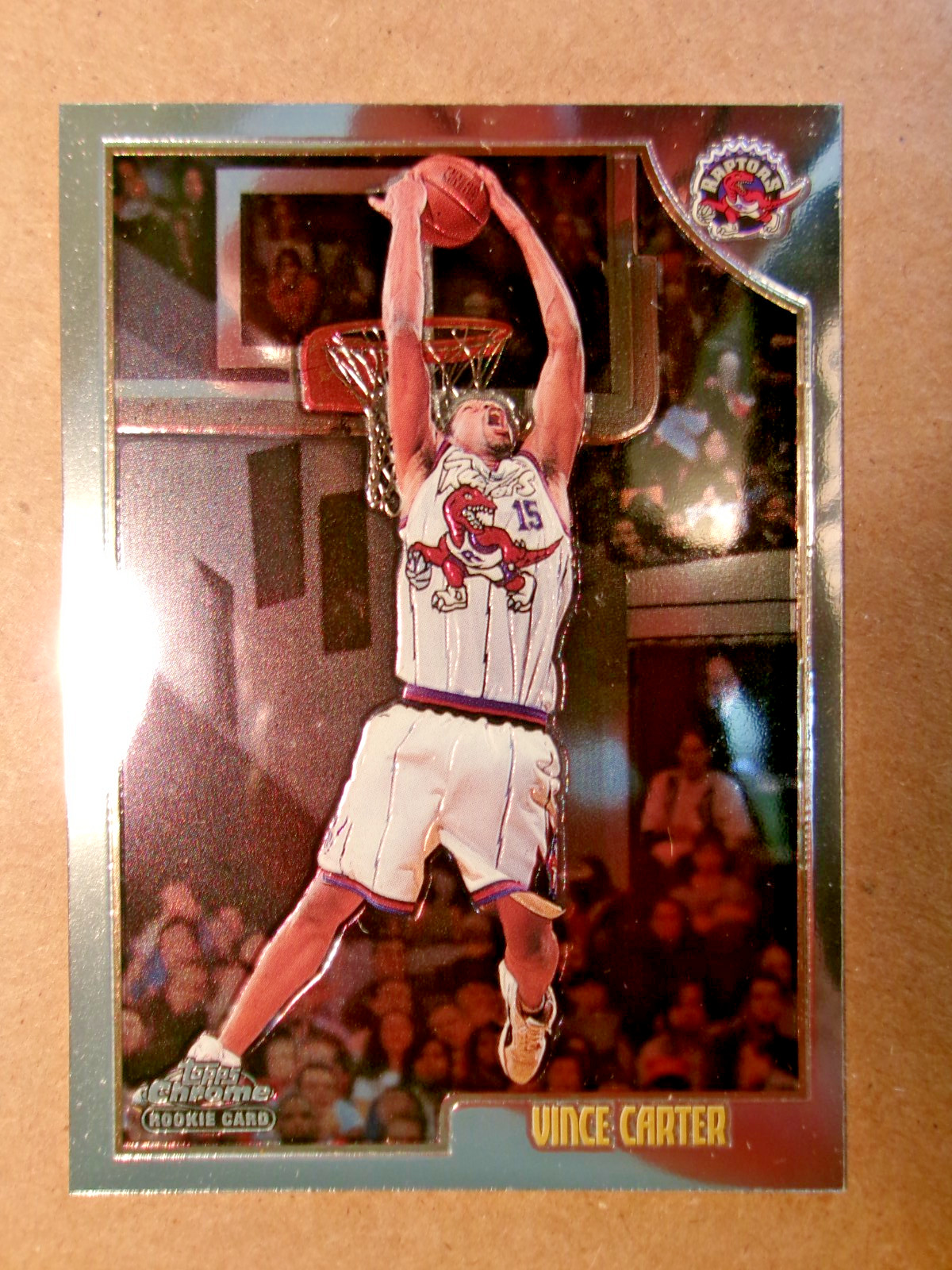 Vince Carter 98/99 Topps Chrome Rookie Card - card # 199 - Very Nice!