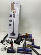 Dyson V15 Detect Cordless Stick Vacuum Cleaner 447261-01 USED 