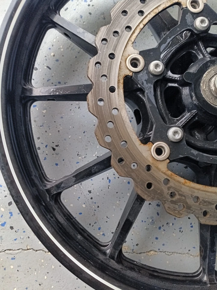 Roda dianteira 2016 Yamaha xvs950 parafuso r spec - Imagem 2 de 4