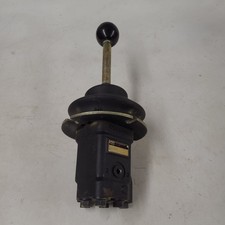 Parker PLC401-04-UT04-009 hydrolic controller  last of 3 will have no top boot!!