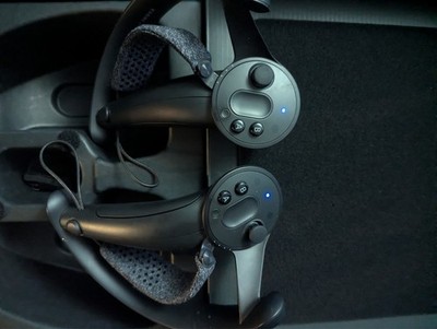 Valve Index VR Controllers - Black (V003665-20)