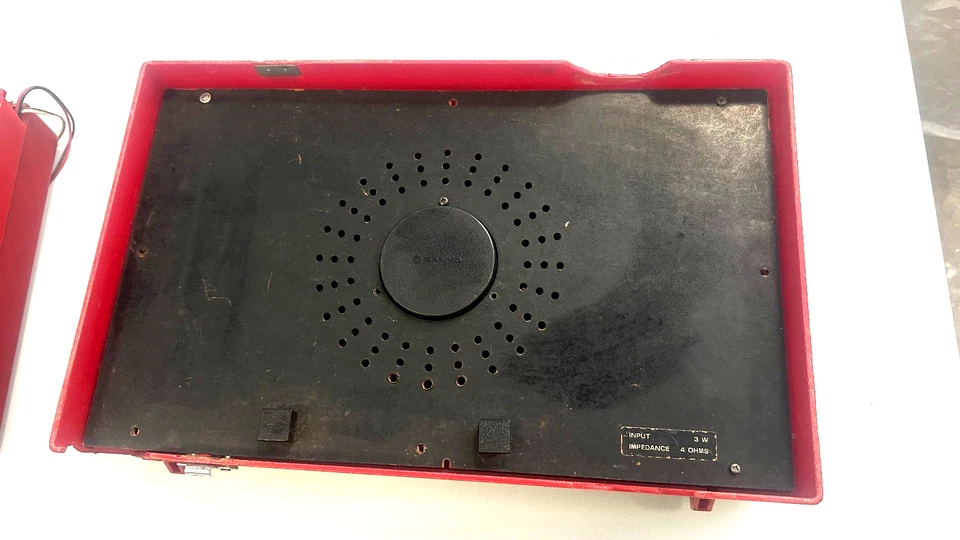 #160 Sanyo g-1219-3 portable Radio/ Portable Phono Player JAPAN 250v for parts - Image 2 of 4