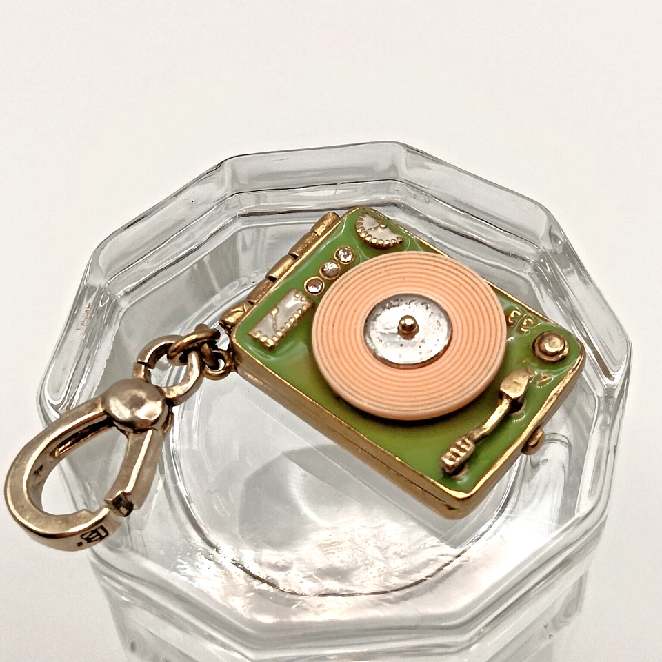 RARE Juicy Couture Record Player Charm Green Gold Vintage 2005 VHTF - Image 4 of 4