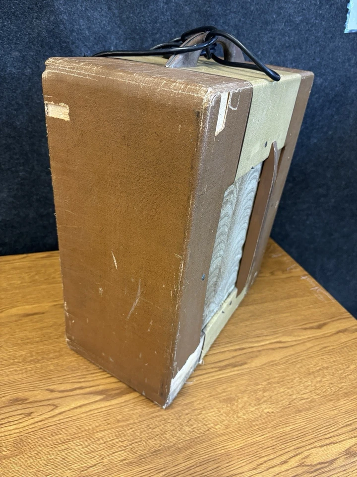 Amplificador de tubo de guitarra Gibson vintage años 40 Foto 4 de 4