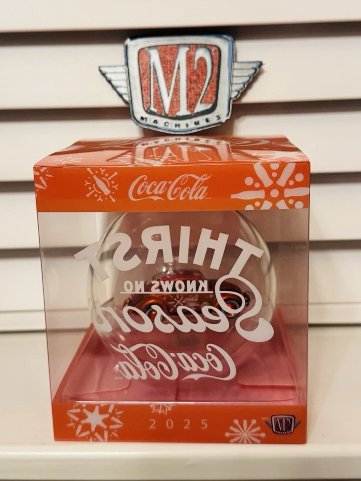 2025 M2 Machines Christmas Ornament Chase 1/750 Coca-Cola 1953 Volkswagen Beetle - Image 4 of 4