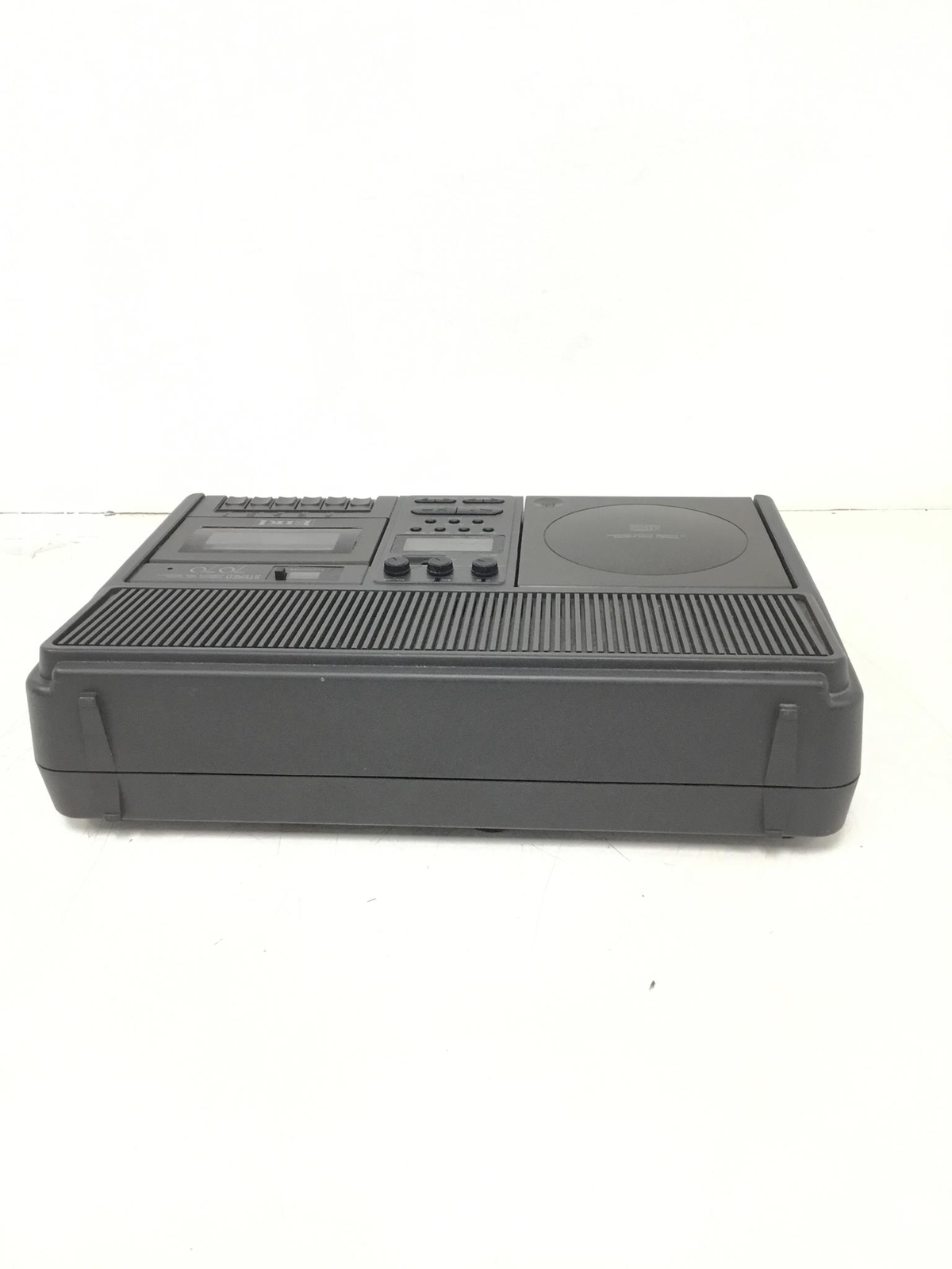 Eiki 7070 Portable Compact Disc Player (CD) / Cassette Tape Recorder