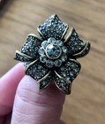 HEIDI DAUS White/Colorless Ribbon Blossom Flower Swarovski Crystal Ring — photo 4